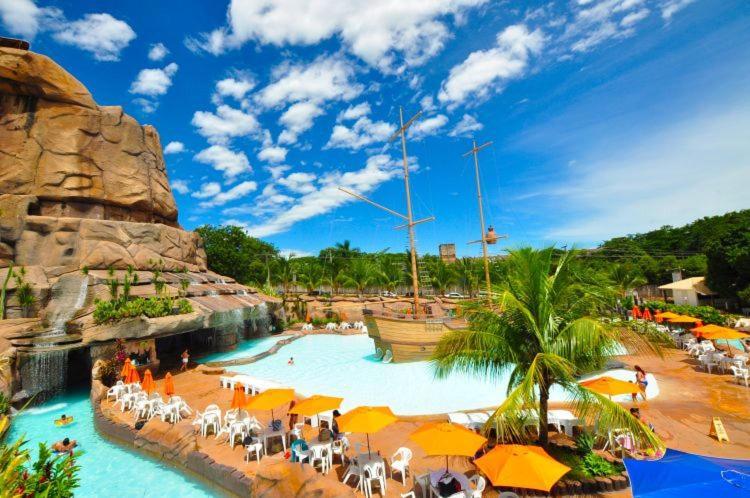 Aparthotel Piazza Diroma - Com Acesso Acqua Park Cn-Go Caldas Novas Esterno foto
