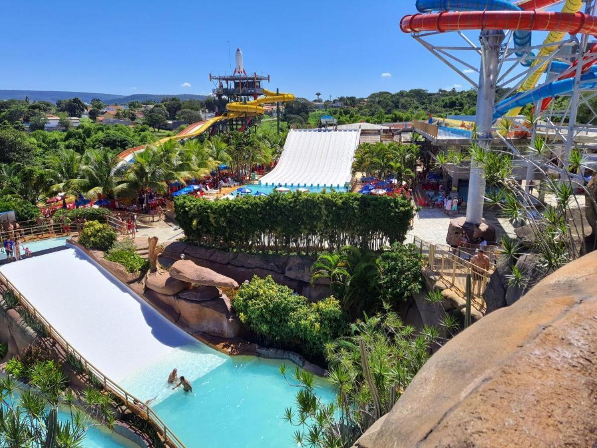 Aparthotel Piazza Diroma - Com Acesso Acqua Park Cn-Go Caldas Novas Esterno foto